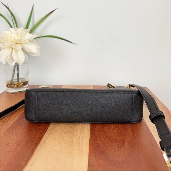 NWT MICHAEL KORS Jet Set travel Medium Pouchette Saffiano Leather Crossbody Bag - Picture 6 of 9